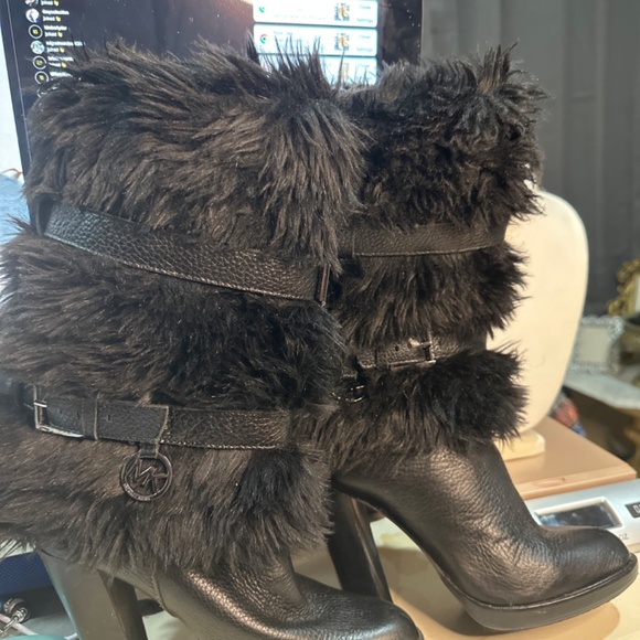 MK boots black pebbled leather winter boots fur lined - Picture 2 of 16